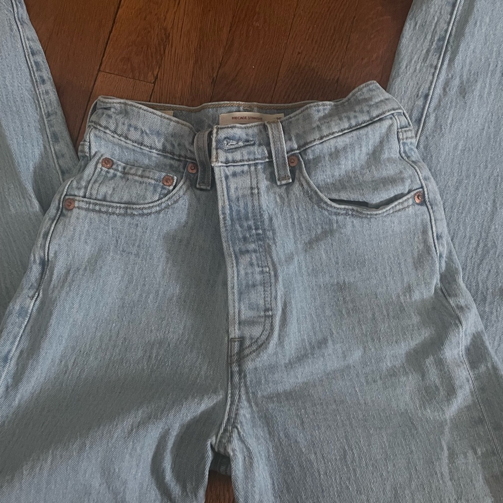 levi’s ribcage straight size 25